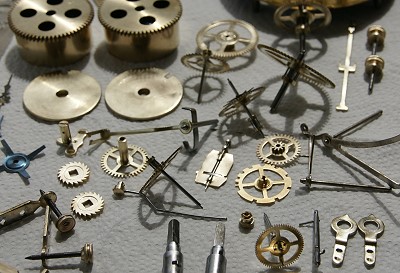 Gereinigtes Uhrwerk, Einzelteile