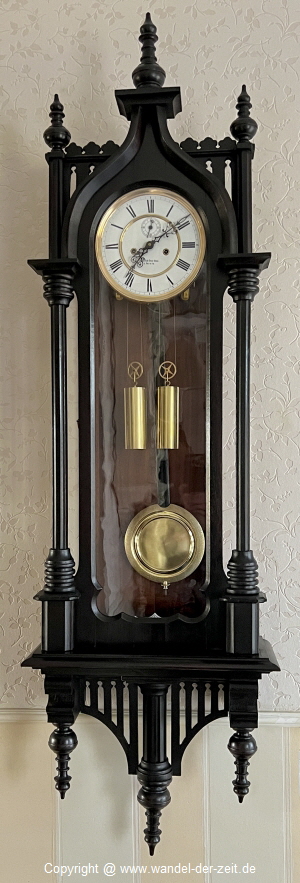 Gustav Becker Neogotik Gewichtsregulator 01