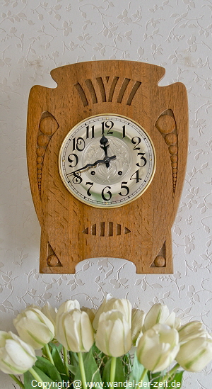 LFS Jugendstil Gutsherrenuhr Eiche 03