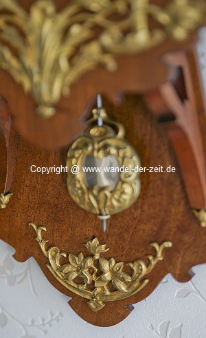 Lenzkirch Jugendstil Miniatur Freischwinger mit vergoldeter Bronze 08