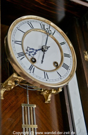 Lenzkirch Louis Philippe Regulator Nussbaum mit Ebonisierungen 08