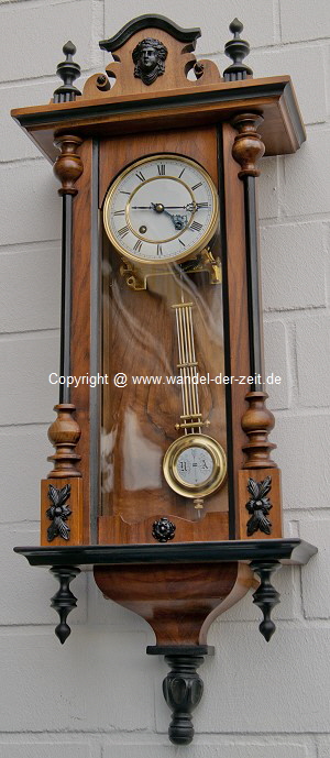 Lenzkirch Regulator Nussbaum mit Ebonisierungen 04