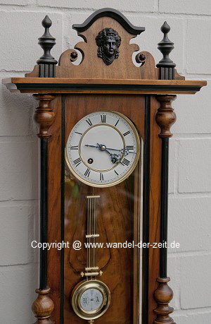 Carl Werner Regulator Nussbaum mit Ebonisierungen 07