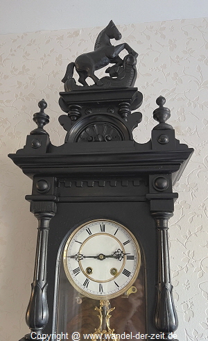 Lenzkirch Regulator schwarz mit Prunkpendel 11